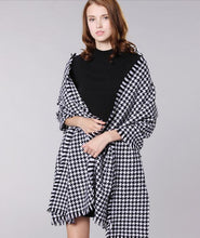 VIGROCK W&B Plaid Blanket Scarf for Women